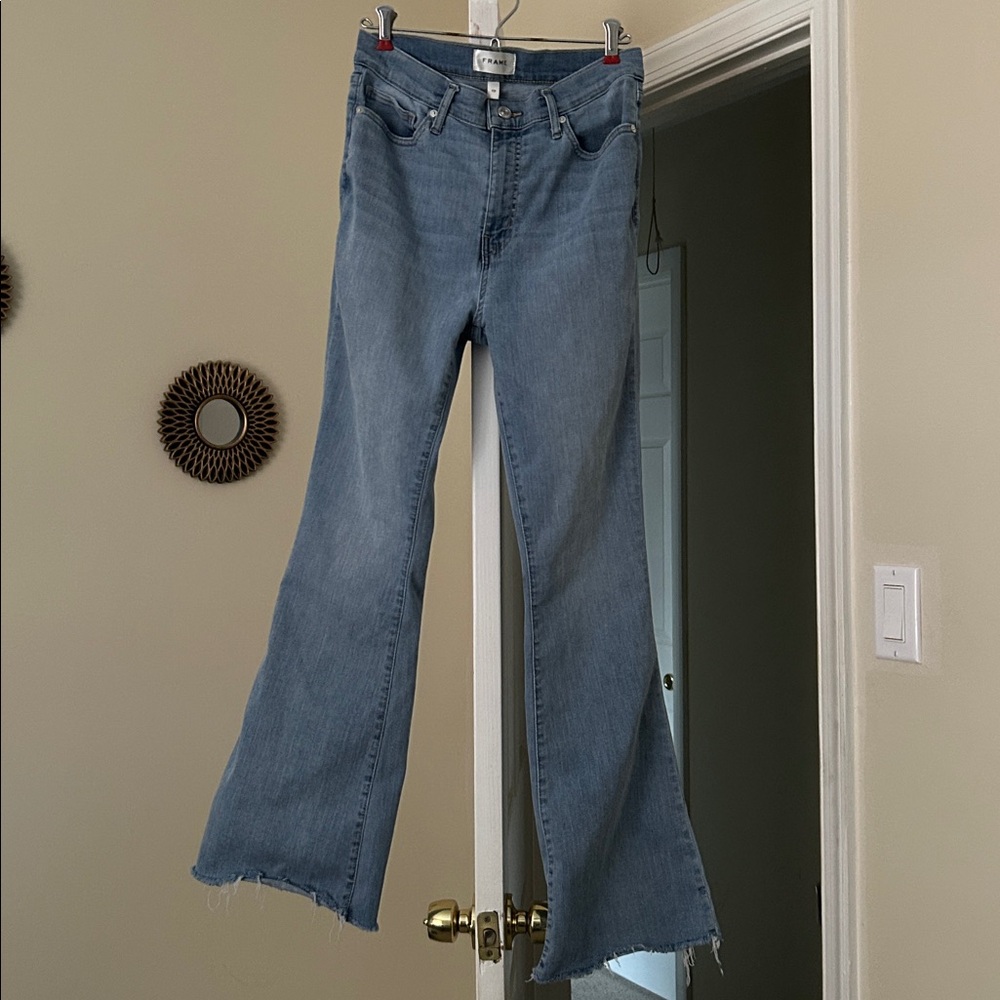 FRAME Flare Jeans